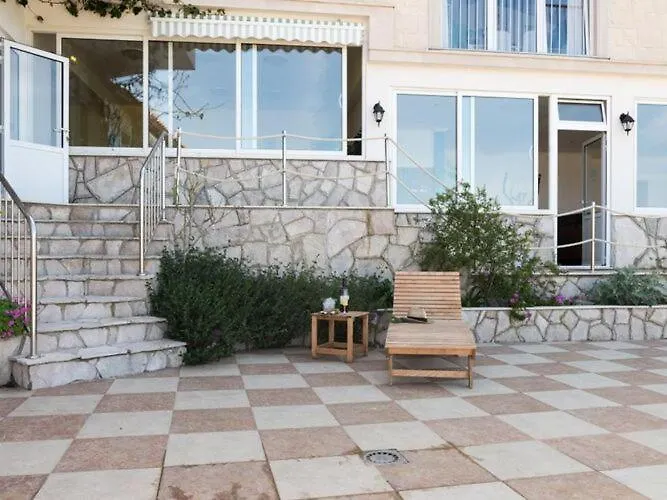 Bell Memories-studio With Balcony And Sea View A2 Cavtat